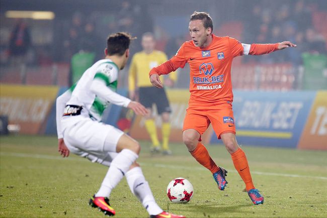 他曾在一個 他曾在一個