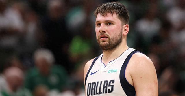 护球员的身 护球员的身